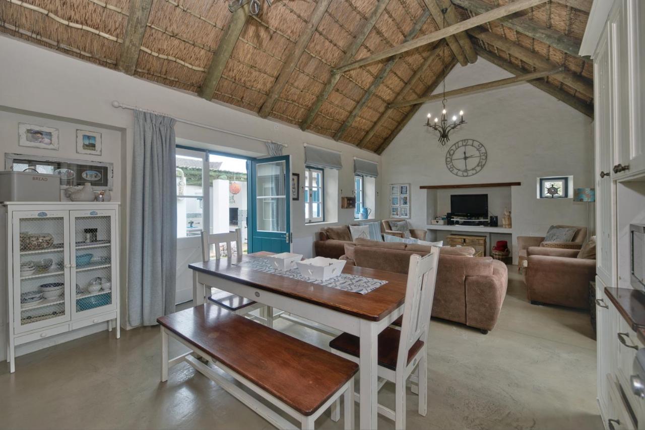 Zuidste Huisie Fisherman'S Cottage Struisbaai Exterior photo